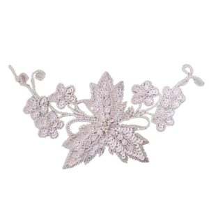 Leaf Center With Vines - 205 x 95mm - White