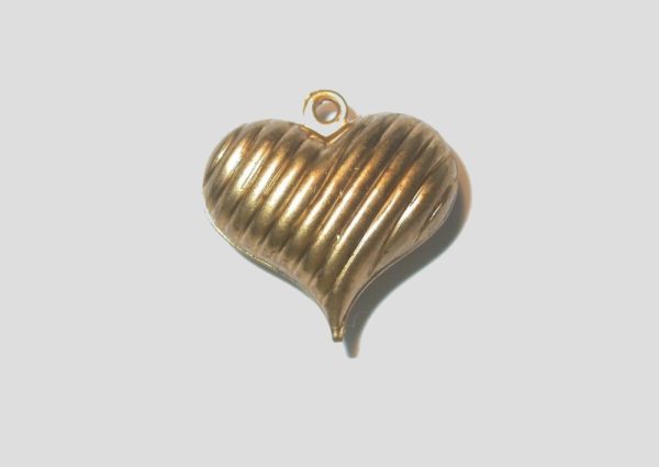14mm - Ribbed Puffed Heart