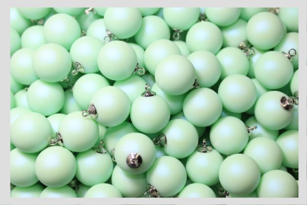 16mm Resin Bauble - Green