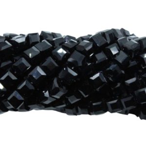 Cube – 4mm - 44cm Strand - Jet