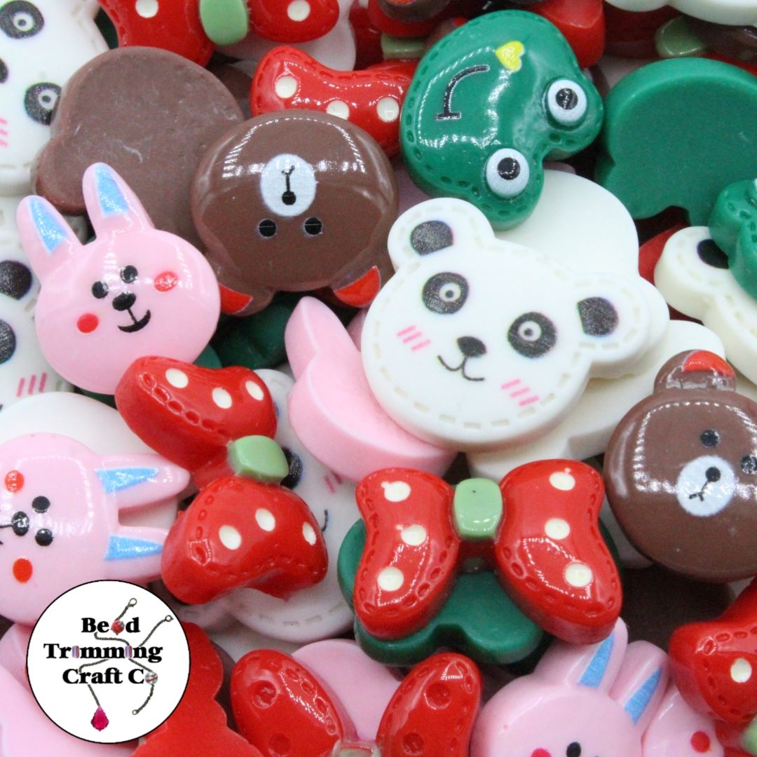Novelty Mix - C - 18 - 22mm - 50 Pieces