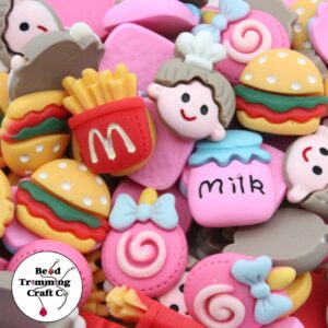Novelty Mix - D - 18 - 22mm - 50 Pieces