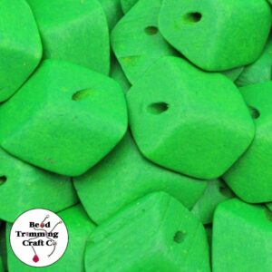 Wood Bead – Flat Cube - 30mm – Green