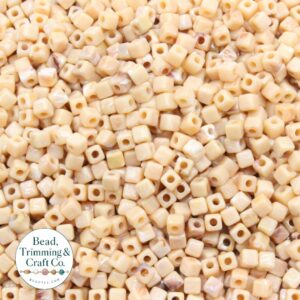 Cube Bead – Marble - 4mm – Cream